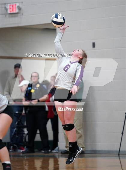 Thumbnail 2 in Thrall vs. Burton (UIL 2A Regional Playoff) photogallery.