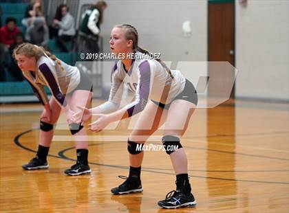 Thumbnail 3 in Thrall vs. Burton (UIL 2A Regional Playoff) photogallery.