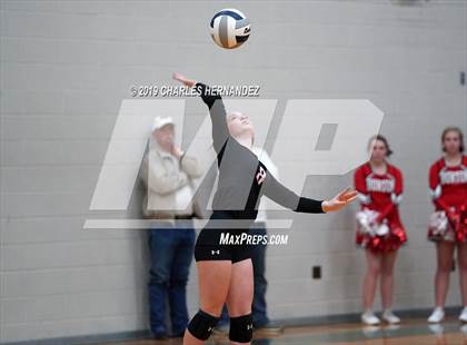Thumbnail 2 in Thrall vs. Burton (UIL 2A Regional Playoff) photogallery.