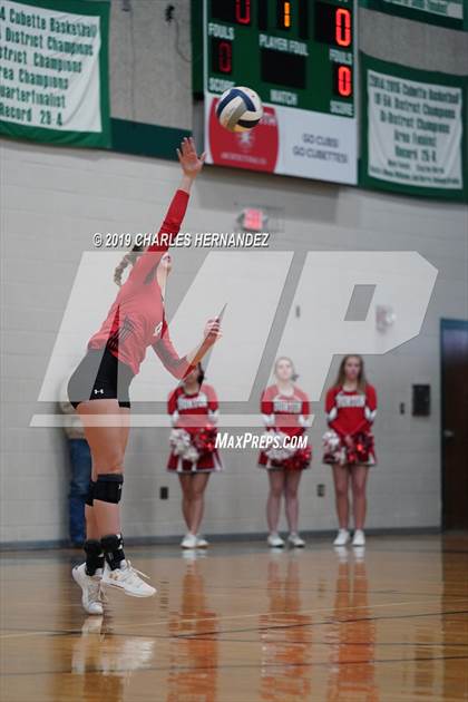 Thumbnail 3 in Thrall vs. Burton (UIL 2A Regional Playoff) photogallery.