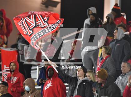Thumbnail 3 in Serra vs. Mater Dei (CIF State Open Final) photogallery.
