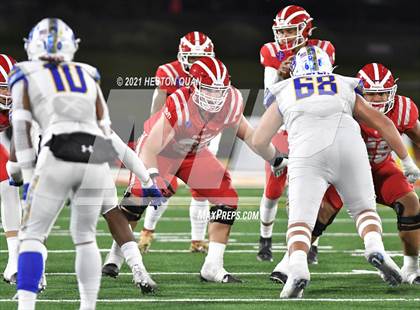 Thumbnail 2 in Serra vs. Mater Dei (CIF State Open Final) photogallery.