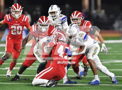 Thumbnail 3 in Serra vs. Mater Dei (CIF State Open Final) photogallery.