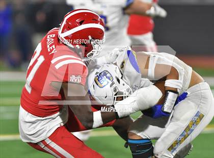 Thumbnail 2 in Serra vs. Mater Dei (CIF State Open Final) photogallery.