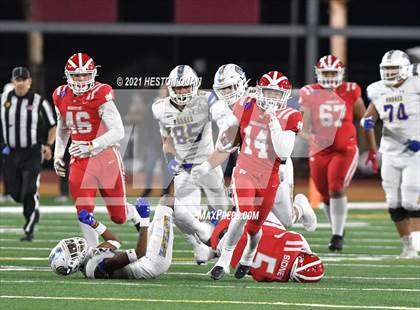 Thumbnail 3 in Serra vs. Mater Dei (CIF State Open Final) photogallery.