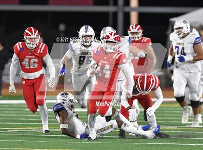 Thumbnail 2 in Serra vs. Mater Dei (CIF State Open Final) photogallery.