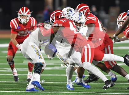 Thumbnail 3 in Serra vs. Mater Dei (CIF State Open Final) photogallery.