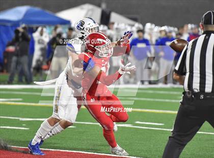 Thumbnail 2 in Serra vs. Mater Dei (CIF State Open Final) photogallery.