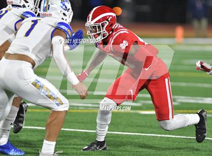 Thumbnail 3 in Serra vs. Mater Dei (CIF State Open Final) photogallery.