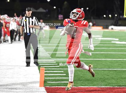 Thumbnail 3 in Serra vs. Mater Dei (CIF State Open Final) photogallery.