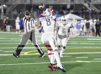 Thumbnail 2 in Serra vs. Mater Dei (CIF State Open Final) photogallery.