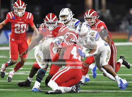 Thumbnail 2 in Serra vs. Mater Dei (CIF State Open Final) photogallery.