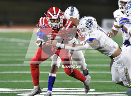 Thumbnail 2 in Serra vs. Mater Dei (CIF State Open Final) photogallery.