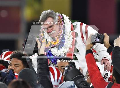 Thumbnail 2 in Serra vs. Mater Dei (CIF State Open Final) photogallery.