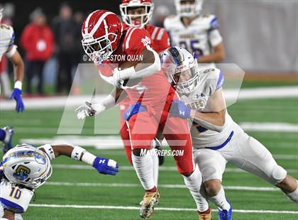 Thumbnail 3 in Serra vs. Mater Dei (CIF State Open Final) photogallery.
