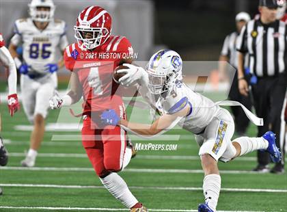 Thumbnail 3 in Serra vs. Mater Dei (CIF State Open Final) photogallery.