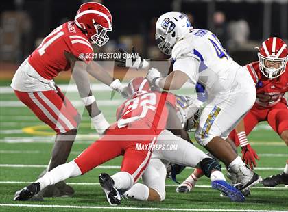 Thumbnail 2 in Serra vs. Mater Dei (CIF State Open Final) photogallery.