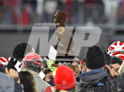 Thumbnail 3 in Serra vs. Mater Dei (CIF State Open Final) photogallery.