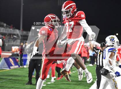 Thumbnail 3 in Serra vs. Mater Dei (CIF State Open Final) photogallery.