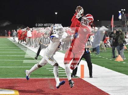 Thumbnail 2 in Serra vs. Mater Dei (CIF State Open Final) photogallery.