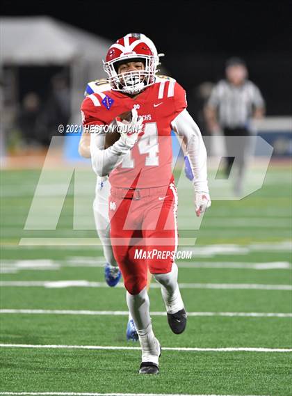 Thumbnail 2 in Serra vs. Mater Dei (CIF State Open Final) photogallery.