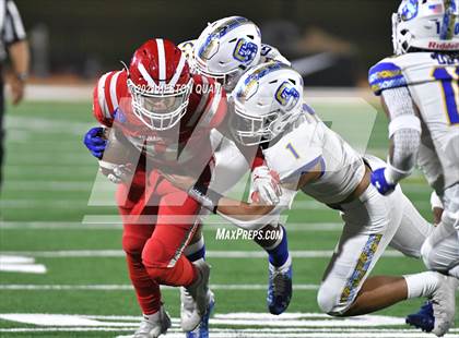 Thumbnail 3 in Serra vs. Mater Dei (CIF State Open Final) photogallery.