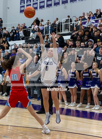 Thumbnail 3 in Shawnee Heights @ Piper (KSHSAA 5A Sub-State #2 Final) photogallery.