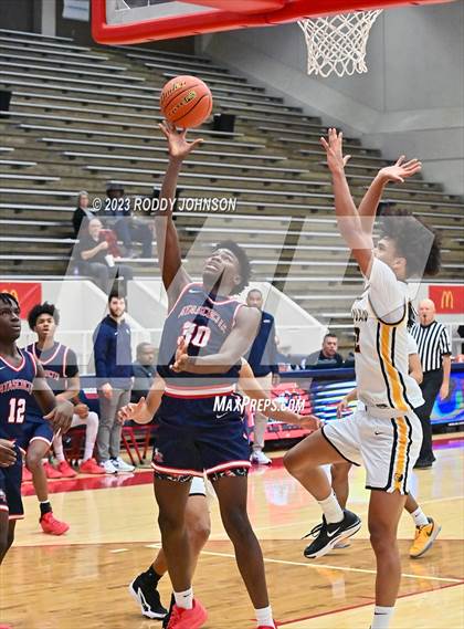 Thumbnail 2 in Brennan vs. Atascocita (McDonald's Texas Invitational) photogallery.
