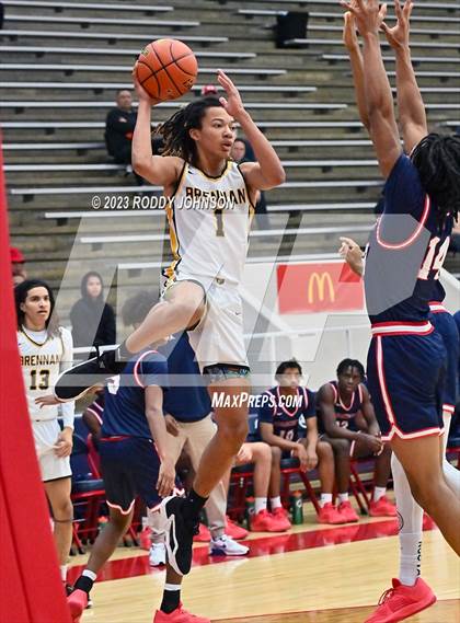Thumbnail 1 in Brennan vs. Atascocita (McDonald's Texas Invitational) photogallery.