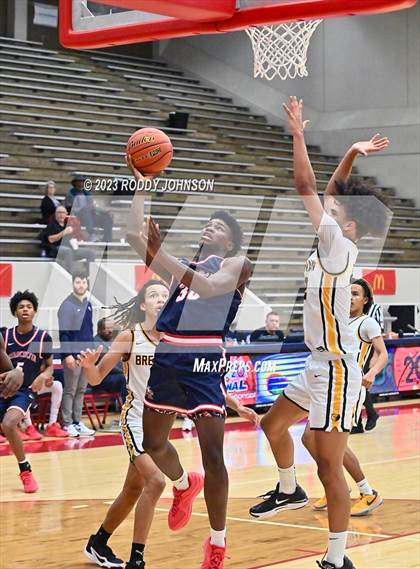 Thumbnail 1 in Brennan vs. Atascocita (McDonald's Texas Invitational) photogallery.
