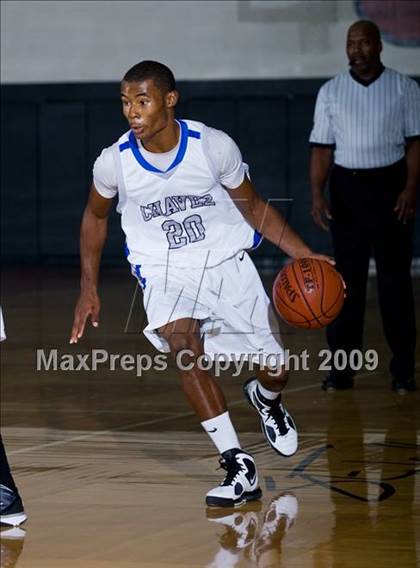 Thumbnail 1 in Chavez vs. Westside (McDonalds Texas Invitational) photogallery.