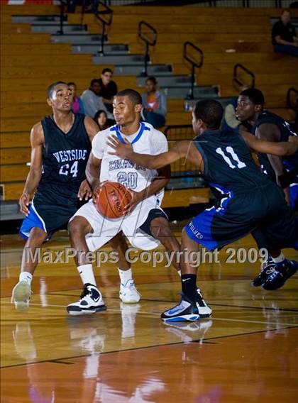 Thumbnail 3 in Chavez vs. Westside (McDonalds Texas Invitational) photogallery.