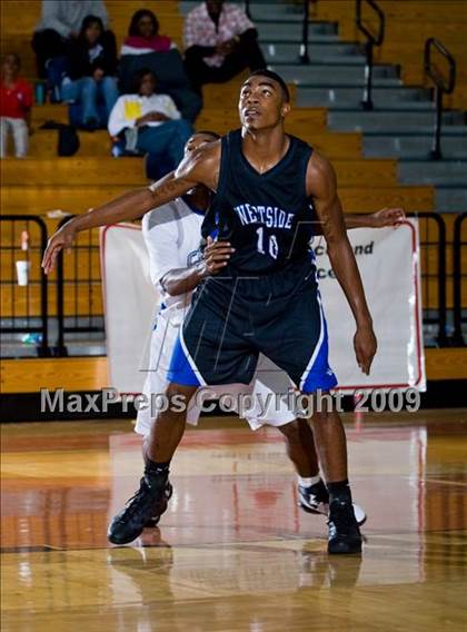 Thumbnail 1 in Chavez vs. Westside (McDonalds Texas Invitational) photogallery.