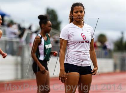 Thumbnail 3 in Corona Relays photogallery.