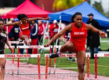 Thumbnail 3 in Corona Relays photogallery.