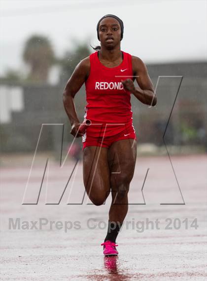Thumbnail 2 in Corona Relays photogallery.