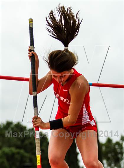 Thumbnail 1 in Corona Relays photogallery.