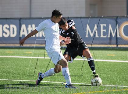 Thumbnail 3 in Cypress Falls vs Dobie (Pasadena Cup) photogallery.