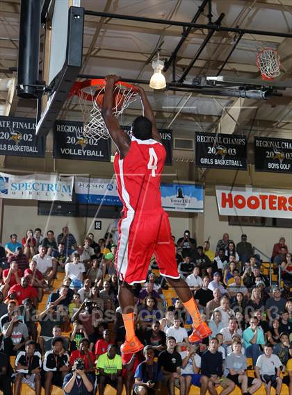 Thumbnail 2 in Slam Dunk Competition (City of Palms Classic) photogallery.