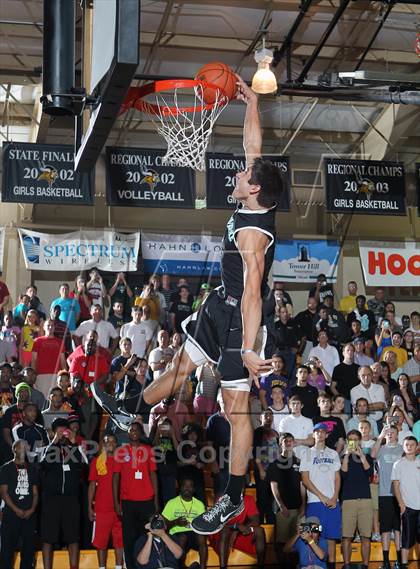 Thumbnail 2 in Slam Dunk Competition (City of Palms Classic) photogallery.