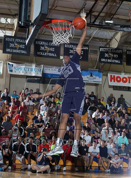 Thumbnail 3 in Slam Dunk Competition (City of Palms Classic) photogallery.