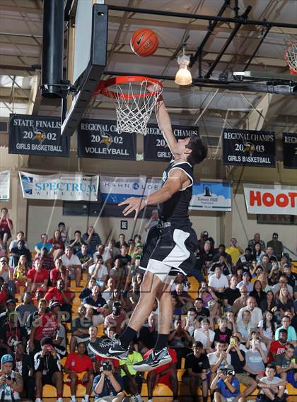 Thumbnail 2 in Slam Dunk Competition (City of Palms Classic) photogallery.