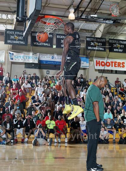 Thumbnail 2 in Slam Dunk Competition (City of Palms Classic) photogallery.