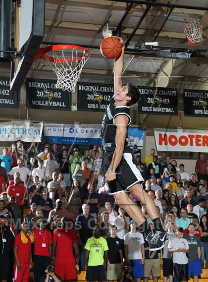 Thumbnail 3 in Slam Dunk Competition (City of Palms Classic) photogallery.
