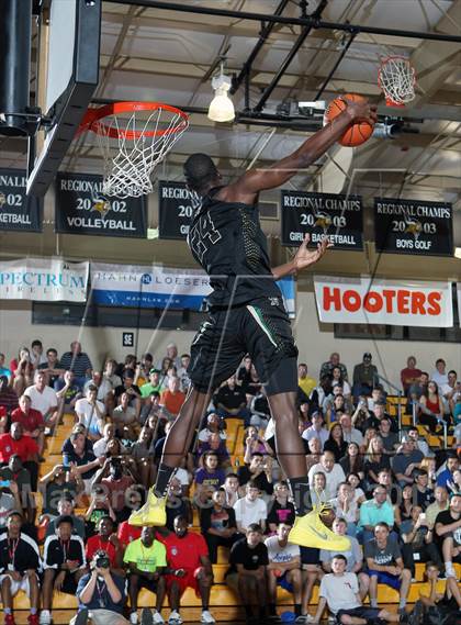 Thumbnail 2 in Slam Dunk Competition (City of Palms Classic) photogallery.