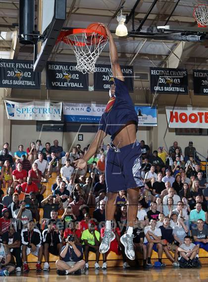 Thumbnail 1 in Slam Dunk Competition (City of Palms Classic) photogallery.