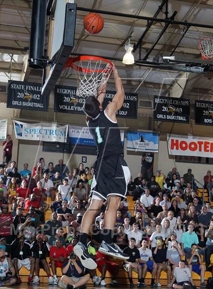 Thumbnail 3 in Slam Dunk Competition (City of Palms Classic) photogallery.
