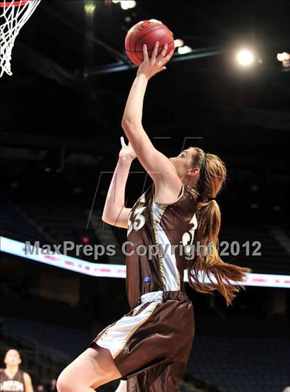Thumbnail 2 in Mission Bay vs. Laguna Hills (CIF D3 SoCal Regional Final) photogallery.