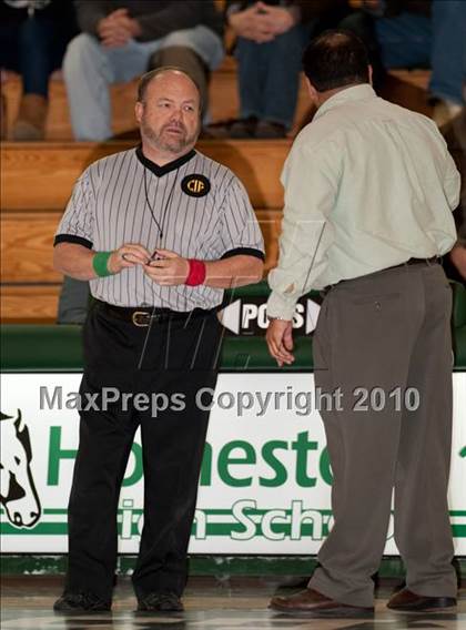 Thumbnail 2 in Monta Vista vs Homestead photogallery.