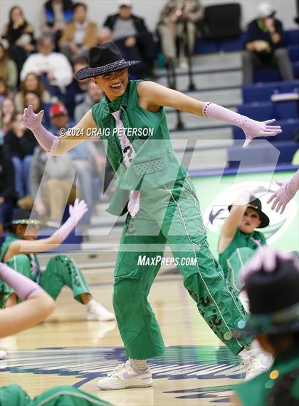 Thumbnail 2 in Ridgeline Aeriettes photogallery.